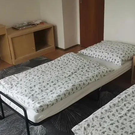 V Sukromi Nova Bana